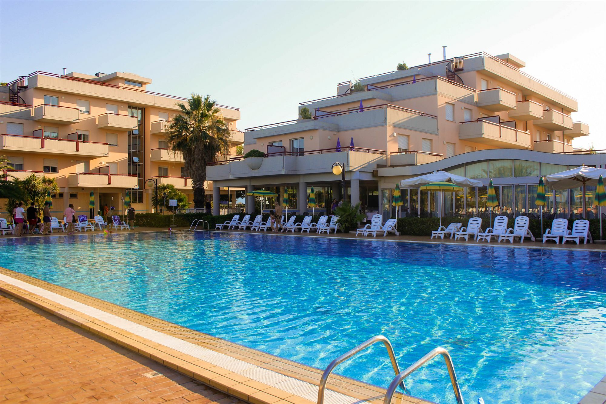 Ihr Residence Hotel Le Terrazze Grottammare Exterior foto